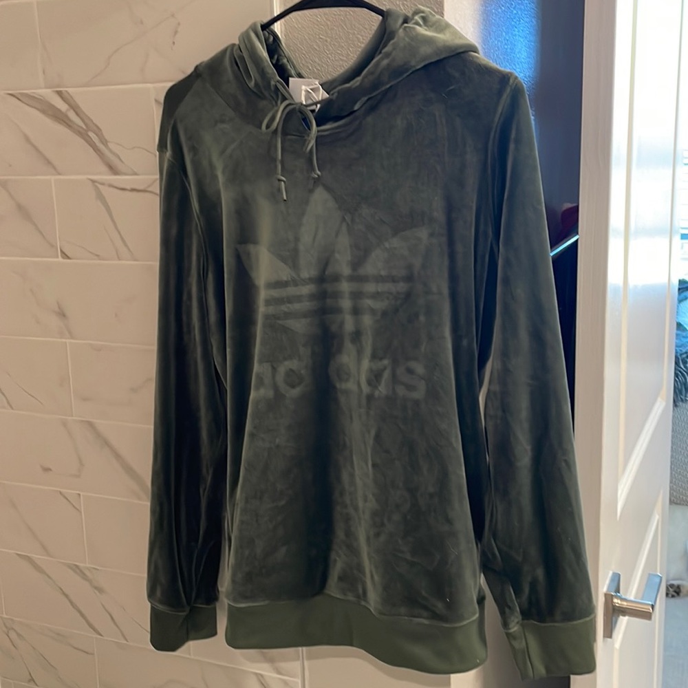 Adidas Sweatshirt